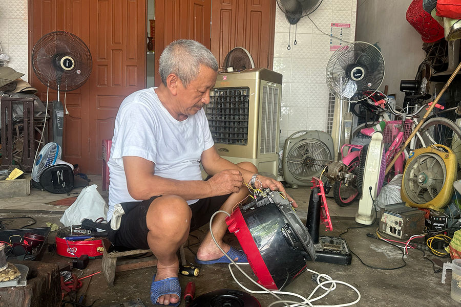 Khi người cao tuổi tìm việc
