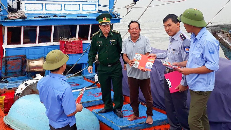 Trước ngày tăng xử phạt vi phạm khai thác thủy sản: Các ngành, địa phương đẩy mạnh tuyên truyền