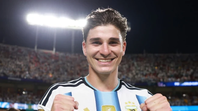 Arsenal quyết tâm sở hữu Julian Alvarez, Pep Guardiola lọt tầm ngắm tuyển Ý