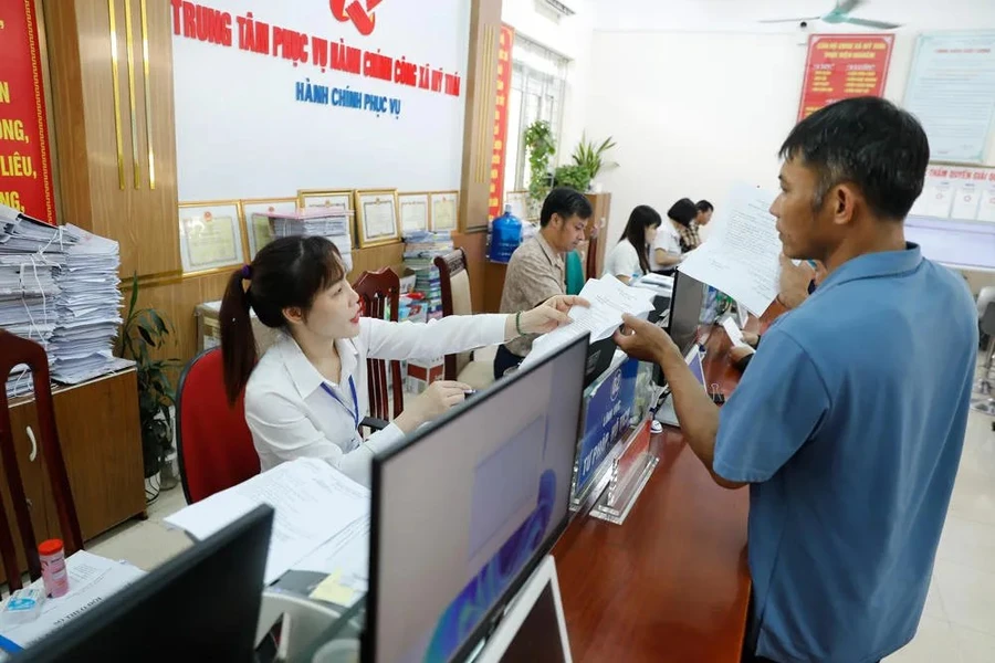 Việt Nam ban hành bộ tiêu chí đánh giá AI công vụ: Ưu tiên công nghệ nội và tính minh bạch