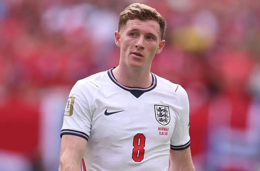 Elliot Anderson gây bão trước derby Manchester với tuyên bố về vị thế Man City