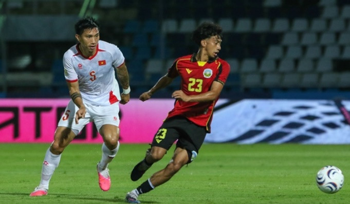 Thắng Timor Leste 7-0, HLV Kim Sang-sik giăng bẫy chiến thuật hay hàng thủ Việt Nam báo động