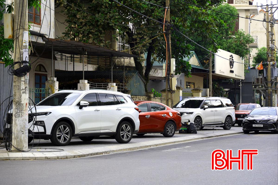 Thiếu chỗ đỗ xe - thách thức của hạ tầng giao thông đô thị trung tâm