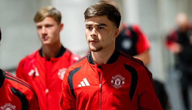Manchester United rao bán Harry Amass giá 6 triệu bảng giữa cuộc tái thiết lực lượng