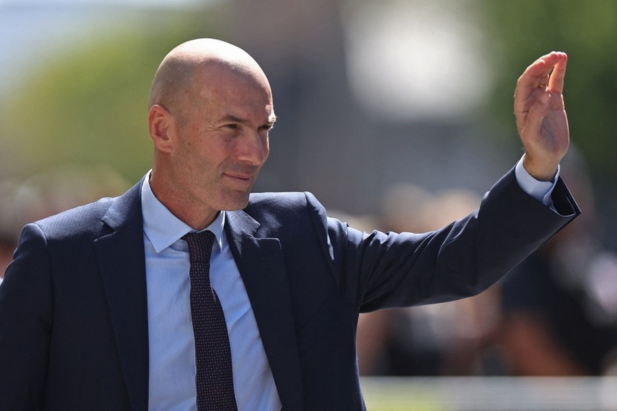 Mức lương ngoại lệ của Zinedine Zidane khi tiếp quản đội tuyển Pháp