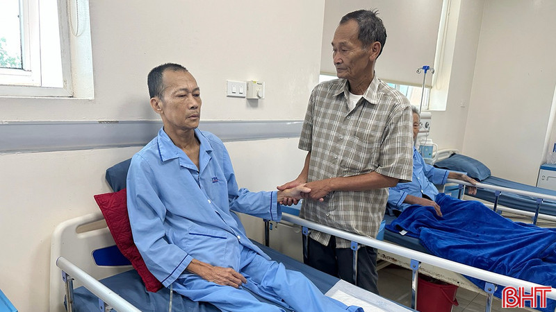 Vòng tay nhân ái: Hoàn cảnh éo le của người đàn ông làm thiện nguyện