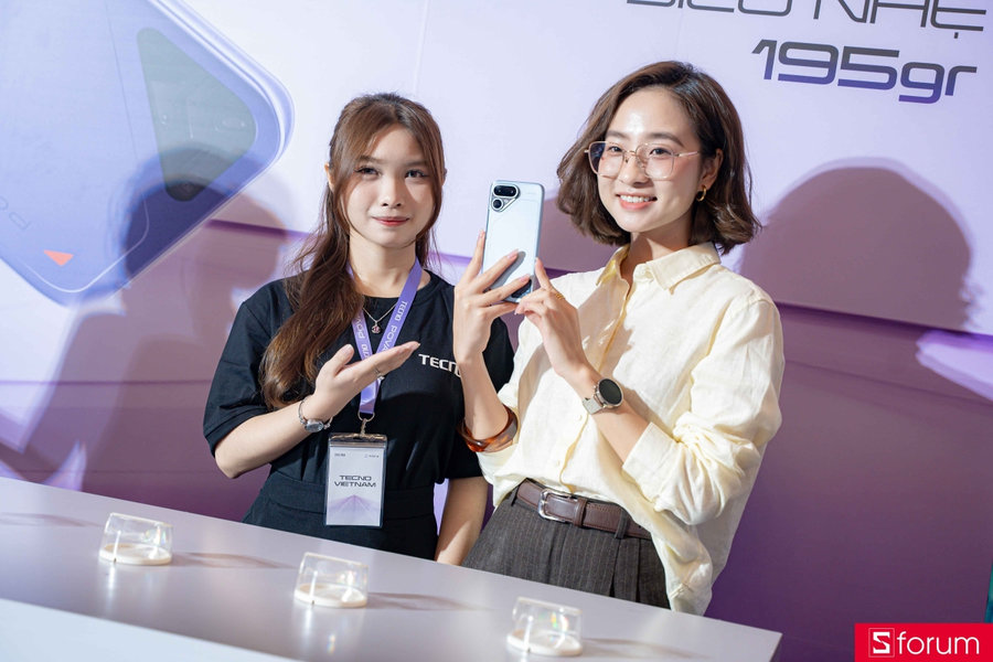 TECNO POVA Curve 2 5G chính thức ra mắt: Pin 8.000mAh đột phá cùng thân máy mỏng 7.42mm