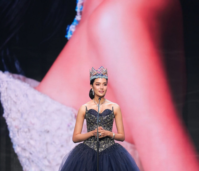 Đương kim Miss World Opal Suchata lên tiếng sau vụ xả súng học đường ở Thái Lan