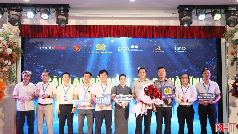 Ra mắt Câu lạc bộ Niềm tin số Hà Tĩnh