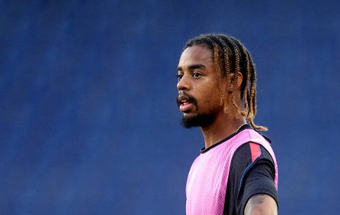 PSG hét giá 160 triệu euro cho Barcola sau khi từ chối hai đề nghị liên tiếp của Liverpool
