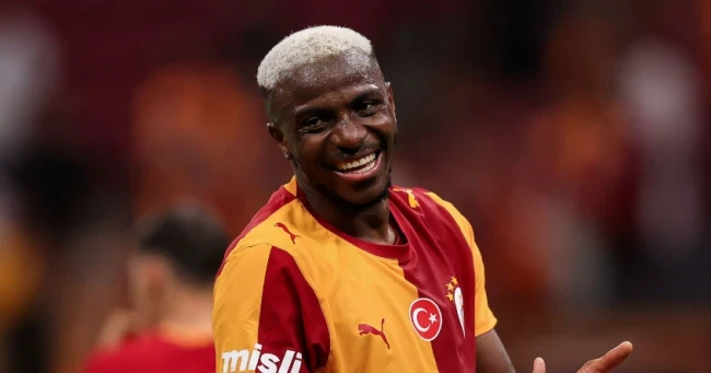MU cạnh tranh Osimhen với Arsenal, Barca gửi đề nghị thứ ba mua Rodri từ Man City
