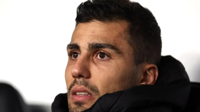 Barcelona vượt mặt Real Madrid chiêu mộ Rodri để thay đổi hoàn toàn tuyến giữa Camp Nou
