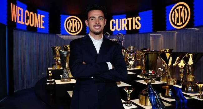 Inter Milan chiêu mộ thành công tiền vệ Curtis Jones từ câu lạc bộ Liverpool với kỳ vọng lớn