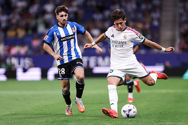 Chiến thuật thay người của Jose Mourinho giúp Real Madrid nghẹt thở thắng Espanyol 2-1