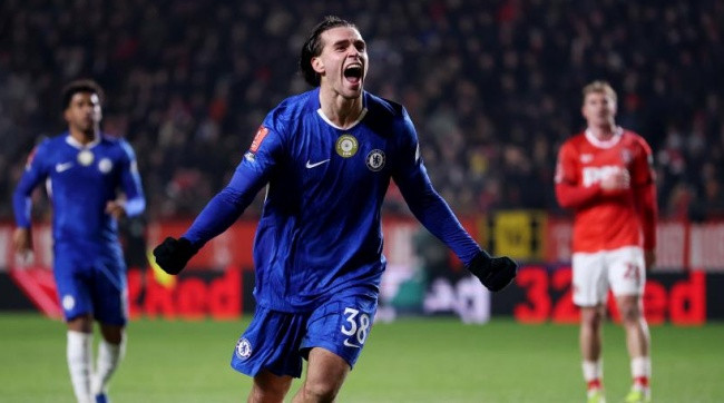 Sevilla đẩy mạnh đàm phán mượn tiền đạo Marc Guiu nhằm giải cứu sự nghiệp tại Chelsea hè 2026