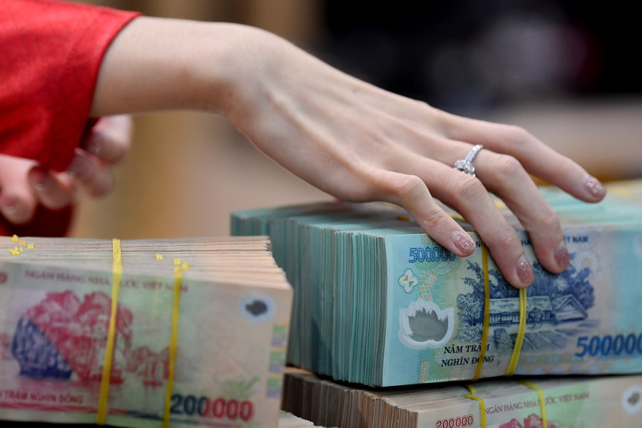 Lãi suất ngân hàng ngày 26/8/2026: Khối ngoại niêm yết mức cao nhất 7%/năm tại các kỳ hạn dài
