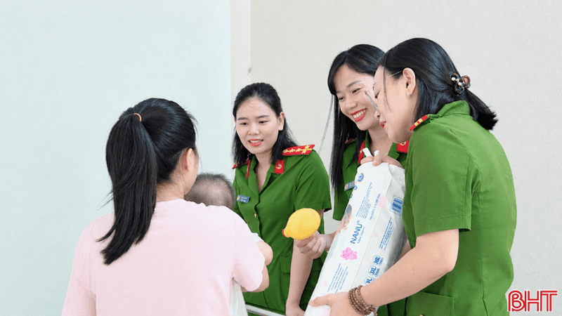 Tình mẫu tử sau song sắt - Động lực hoàn lương