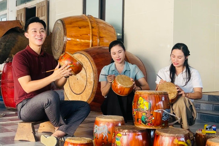 Trống Bắc Thai - Giữ hồn xưa, thêm áo mới
