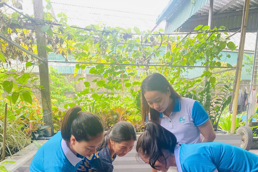 Phụ nữ Hà Tĩnh: Giữ lửa gia đình, dựng xây quê hương