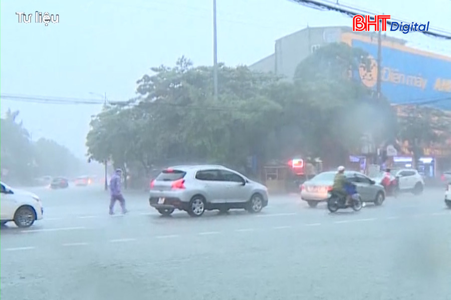 Mưa lớn mở rộng ra Thanh Hóa đến Quảng Trị