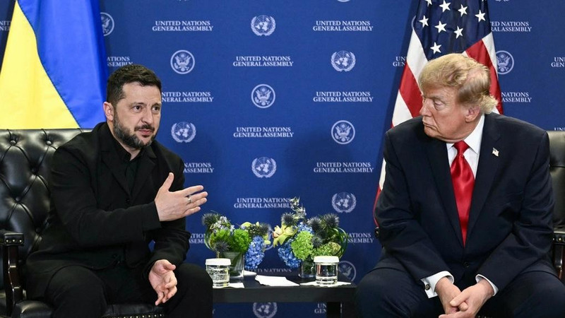 Ông Zelensky "tiến thoái lưỡng nan" trước sức ép từ Mỹ