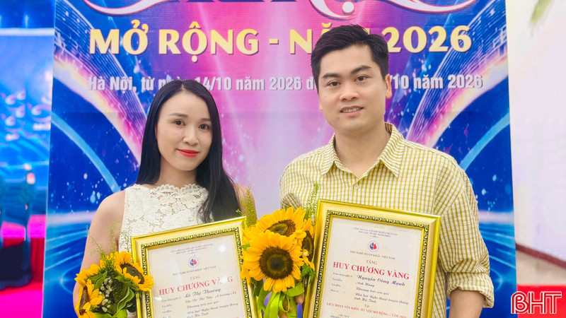 “Cặp đôi vàng” của nhà hát Hà Tĩnh chia sẻ bí quyết giữ lửa nghệ thuật, hạnh phúc gia đình