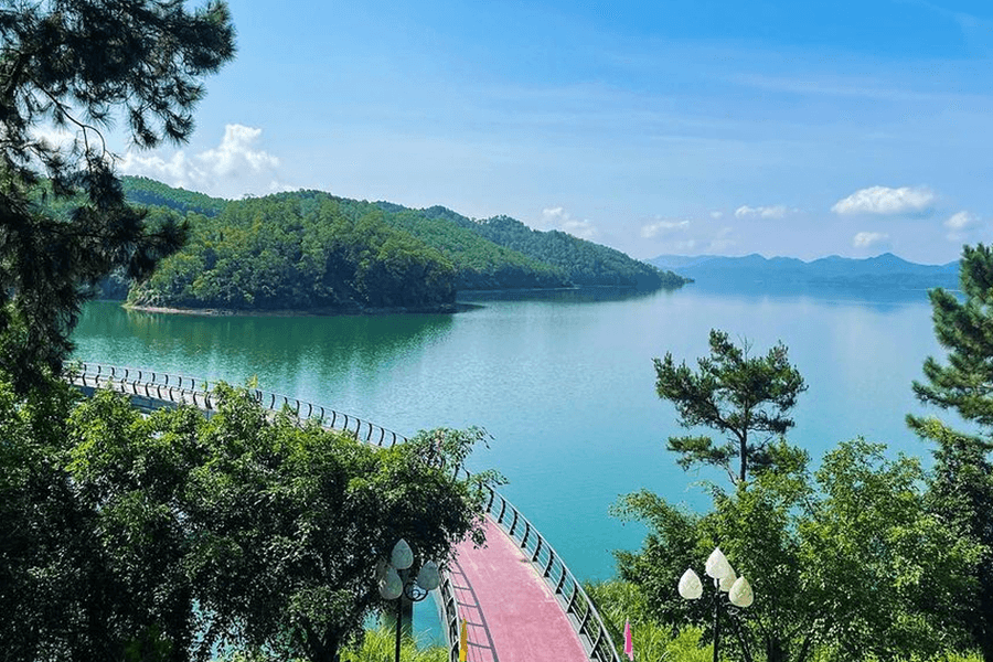 Quê hương con người Hà Tĩnh: Dấu ấn đất Hồng Lam